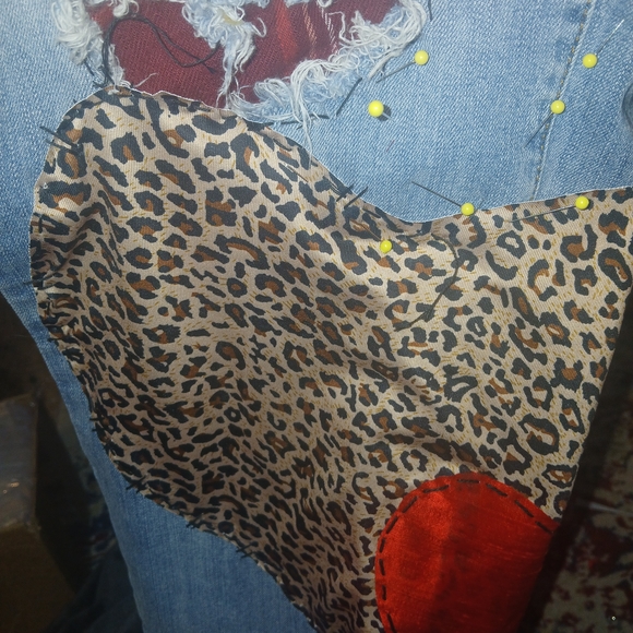 Torrid 20R Women's Flare Jeans with Heart and Leopard Patches - Picture 8 of 9